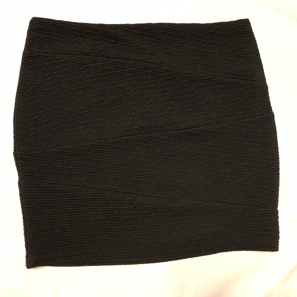 Ribbed Mini Skirt